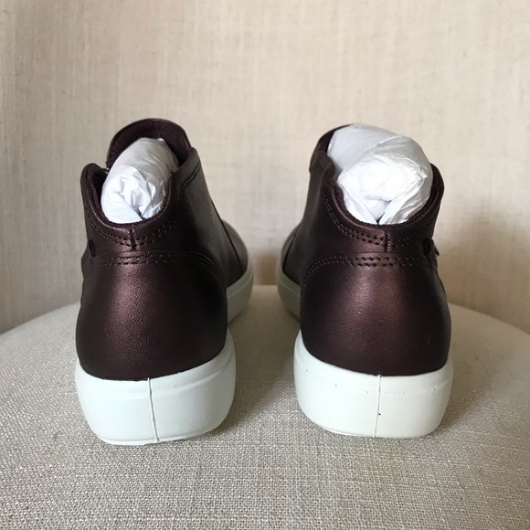 ECCO Soft 7 Zip Bootie Sneaker - Picture 4 of 12